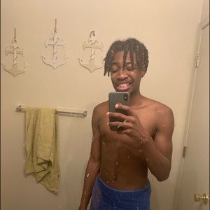 Meet your Posher, Jonquriona